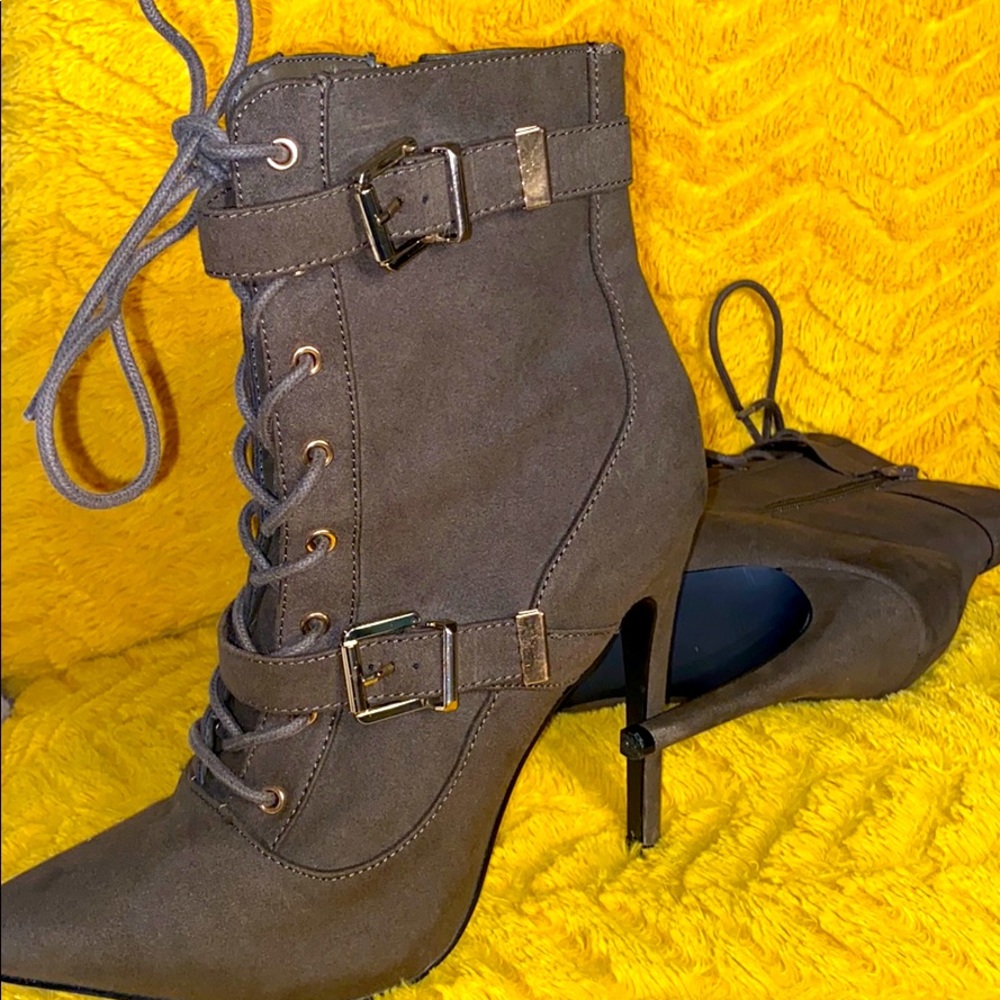 Forrest Green Laced Heeled Boots